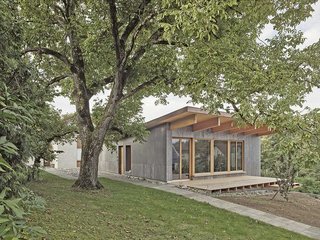 Der Pavillon ist dem Garten zugewandt, obwohl dies die Nordrichtung ist.
