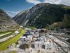 Der neue Ortsteil «Andermatt Reuss»: Vorne in der Mitte ist das Haus «Pazola» (weiss) zu sehen, dahinter das Haus «La Vetta».
