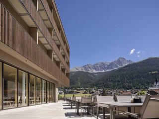 JUFA Hotel, Savognin/Uffer Holz AG
